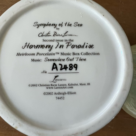 Dolphin music box in perfect condition. - Picture 3 of 5